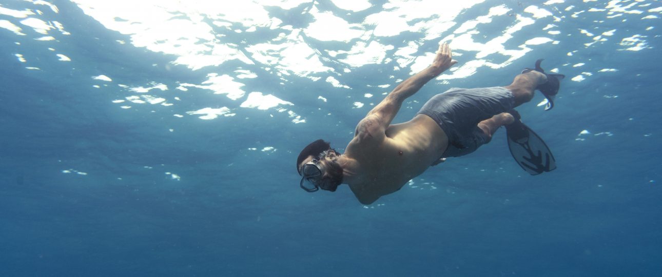 snorkeleando en Isla Espíritu Santo